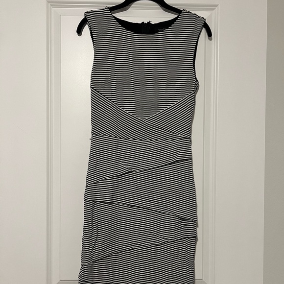 White House Black Market dress - Picture 1 of 3